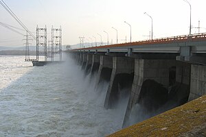 Водосбросная плотина Жигулёвской ГЭС