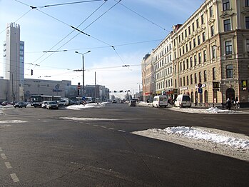 Вид улицы Марияс вдоль Привокзальной площади