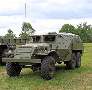 Бронетранспортёр БТР-152, боевая машина советских моторизованных стрелков в 1950-е годы.