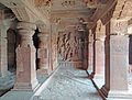 Шива-Ардханари на правой стене веранды