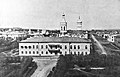 Фото 1890-х гг.: Губернаторский дом, Никольская церковь и часть Николаевского сада.