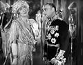 С Лоуэллом Шерманом в фильме «Королевская кровать[en]» (1931)