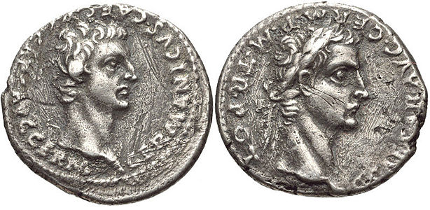 Серебряный денарий с портретами Германика и Калигулы в лавровом венке, 37-38 годы