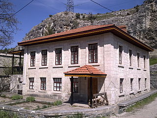 Мемориальный музей Исмаила Гаспринского, в Бахчисарае по ул. Гаспринского 47а.  911710919820005