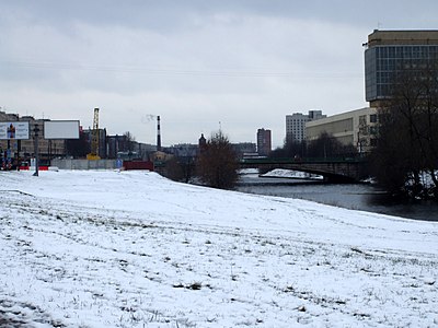 Вид со Свердловской набережной Невы на реку Большую Охту и Комаровский мост. 23 марта 2008 года