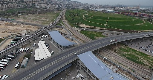 Крупнейший транспортно-пересадочный узел Израиля «Мерказит ха-Мифрац»