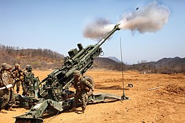 M777A2 12-го полка 3-й дмп на стрельбах в Паджу, Республика Корея, июль 2013 года