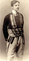 Тесла в сербском национальный костюме Лики (идентичный костюм носили хорваты), 1880 год