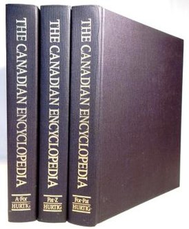Первое издание энциклопедии в трёх томах