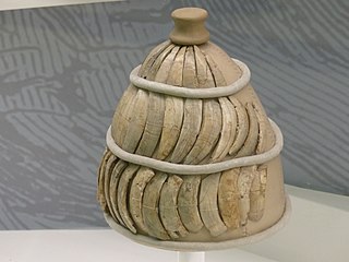 Шлем из клыков кабана, Спата XIV - XIII вв. до н. э.