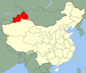 Красным отмечены районы, контролируемые Второй Восточно-Туркестанской Республикой