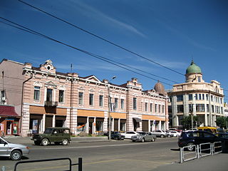 В здании с куполом в 1920—1922 годах располагалось правительство Дальневосточной республики