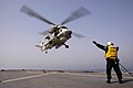 SH-2G Super Seasprite поднимается с HMNZS Te Mana