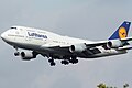 Boeing 747-400 Lufthansa заходит на посадку