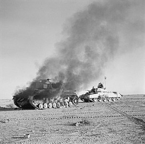 Танковое сражение между британцами и немцами в пустыне возле города Тобрук, 27 ноября 1941