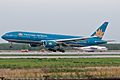 Boeing 777-200 авиакомпании Vietnam Airlines в аэропорту Домодедово