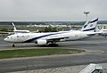 Boeing 777-200 авиакомпании El Al в аэропорту Домодедово