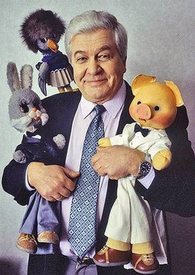 Владимир Ухин и куклы
