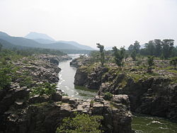 Верхнее течение Кавери около границы штатов Карнатака и Тамилнад