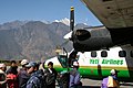 Самолёт марки Twin Otter на перроне