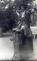 Франц Алексеевич Рубо в кавказском костюме, 1920-е годы.