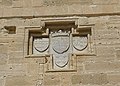 Щит герба Лузиньянов на восточной стене