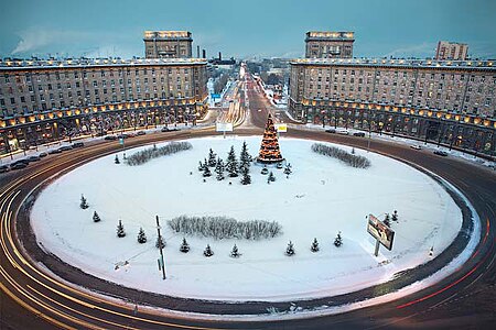 Комсомольская площадь зимой