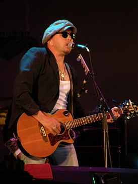 Гарик Сукачёв на концерте в Донецке, 6 июня 2010 года