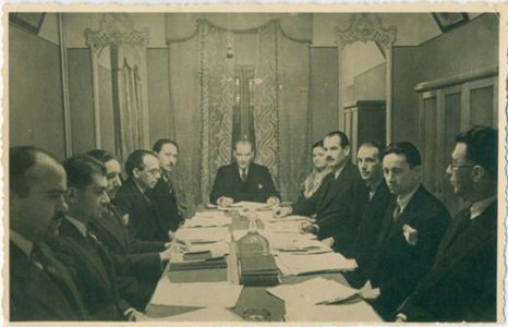 Заседание Турецкой языковой ассоциации во дворце Долмабахче, 1933 г.