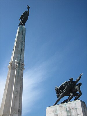 Памятник павшим в Батинской битве