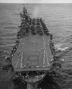 «Энтерпрайз» движется к Панамскому каналу, 10 октября 1945 года