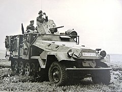 Полугусеничный бронетранспортер Sd Kfz 251