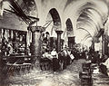 Интерьер Большого базара в 90-х годах XIX века армянского фотографа Жана Паскаля Себы