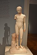 Статуэтка мальчика. Римская копия II в. н. э. древнегреческого оригинала. Мрамор