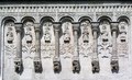 Аркатурно-колончатый пояс фасада Дмитриевского собора во Владимире