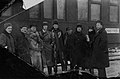 Сибирские писатели с Борисом Пильняком, ориентировочно 1924-25 гг. Слева направо Вяткин, Пушкарев, Пермитин, Пильняк, Зазубрин, Ромов, Итин, Неизвестная, Урманов.