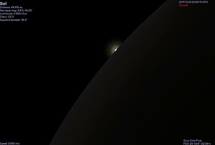 Солнце скрывается за поверхностью Харона во время полного солнечного затмения на Плутоне 23 декабря 2111 года (смоделировано в программе Celestia)