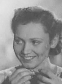 В роли девушки в фильме «Новая Москва» (1938)