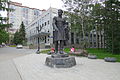 Памятник Г. И. Невельскому в Южно-Сахалинске