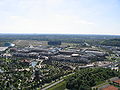 Вид с Газометра на парк CentrO, так же видно центр города Эссен, на горизонте