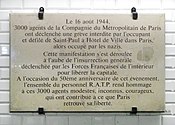 Мемориальная доска, посвящённая забастовке работников метро 16 августа 1944 года и их шествию между Сен-Полем и Отель-де-Вилем