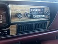 Магнитола Stereo 8 в автомобиле American Motors Matador (1978). Кассета вставляется в механизм не полностью