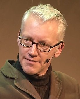 Том Холланд (февраль 2020)
