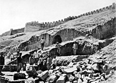 Раскопки на северо-восточном склоне Ванской скалы под руководством Марра и И.А. Орбели, 1916