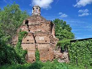 Башня, оборонная стена монастыря