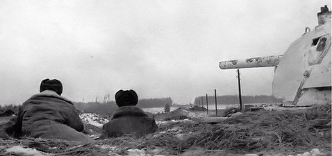 Т-34 на дальних подступах к столице в районе Волоколамского шоссе, Западный фронт. Ноябрь 1941 года