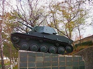 Танк-памятник воинам 6-й гвардейской танковой бригады в городе Бахчисарай