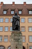 Памятник Альбрехту Дюреру в Нюрнберге. 1840. Бронза