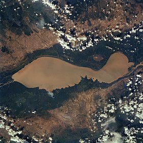 Вид на озеро Тонлесап с борта шаттла «Индевор» в апреле 1994 года