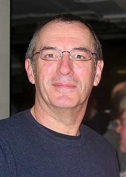 Дейв Гиббонс в 2005 году.